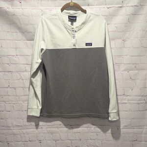 Patagonia‎ Womans Two-Tone Lt Long Sleeve Fleece Pullover Sweatshirt Size Medium